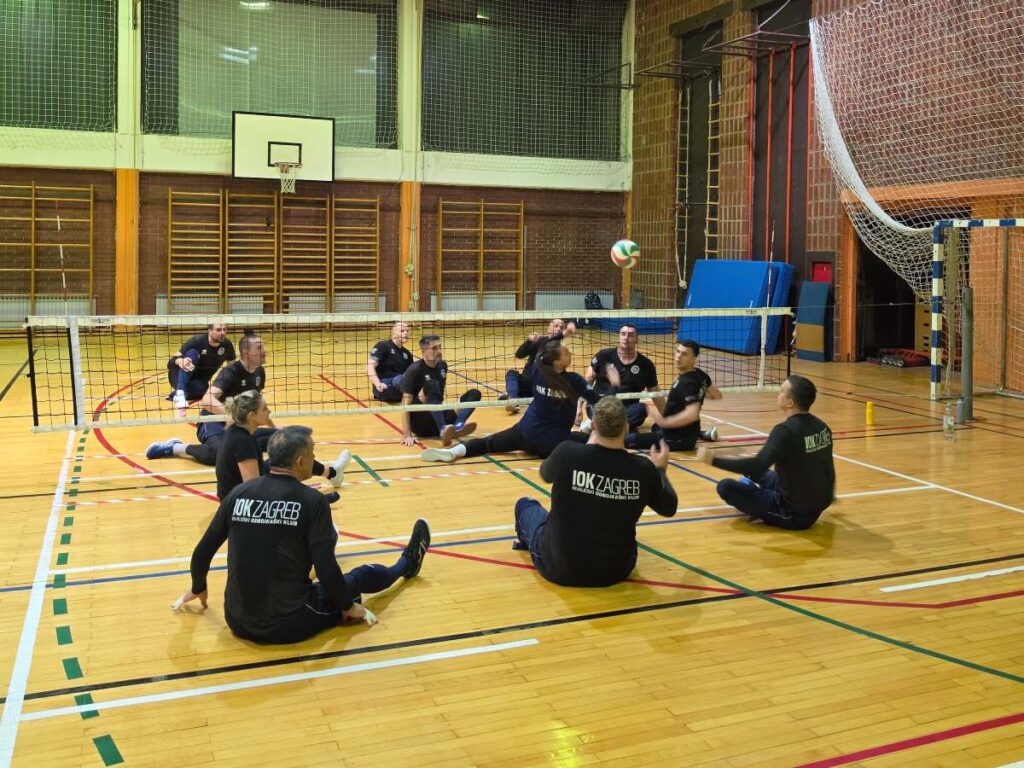 IOK Zagreb Kamp Škola sjedeće odbojke i adaptivnih sportova trening 1